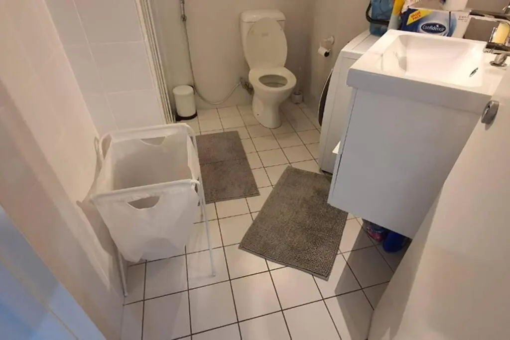 Dana-Spacious Private Room In Shared 2-Bedroom Apartment-1 堪培拉 澳大利亚